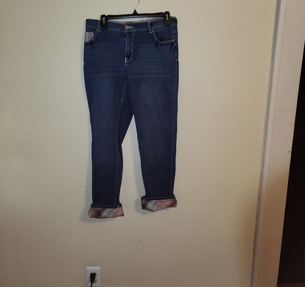 C Est. 1946 Stylish Blue Cropped Jeans for Women Size 8